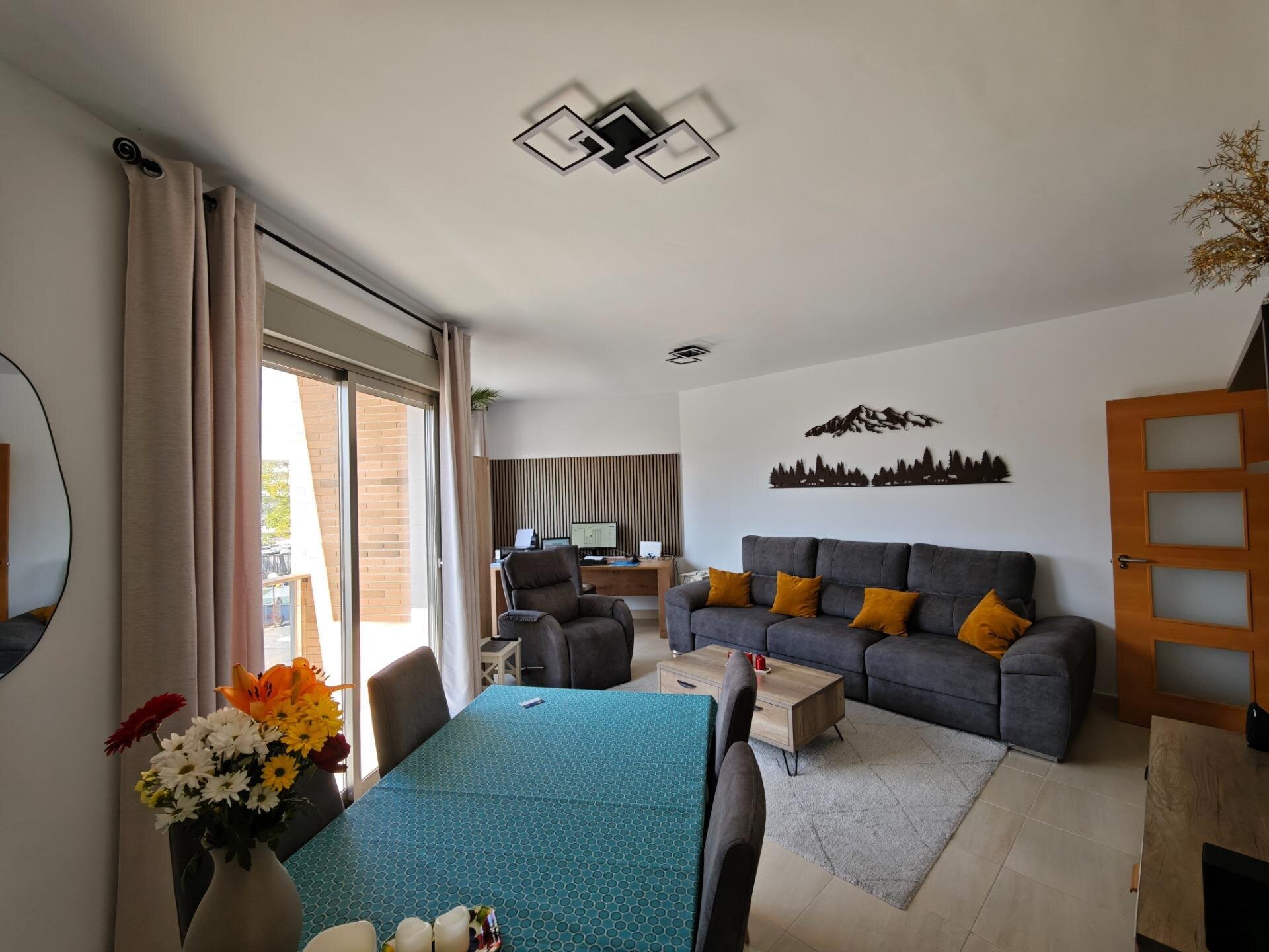 2-Bedroom Apartment in Pueblo 9, San Miguel de Salinas - Image 7