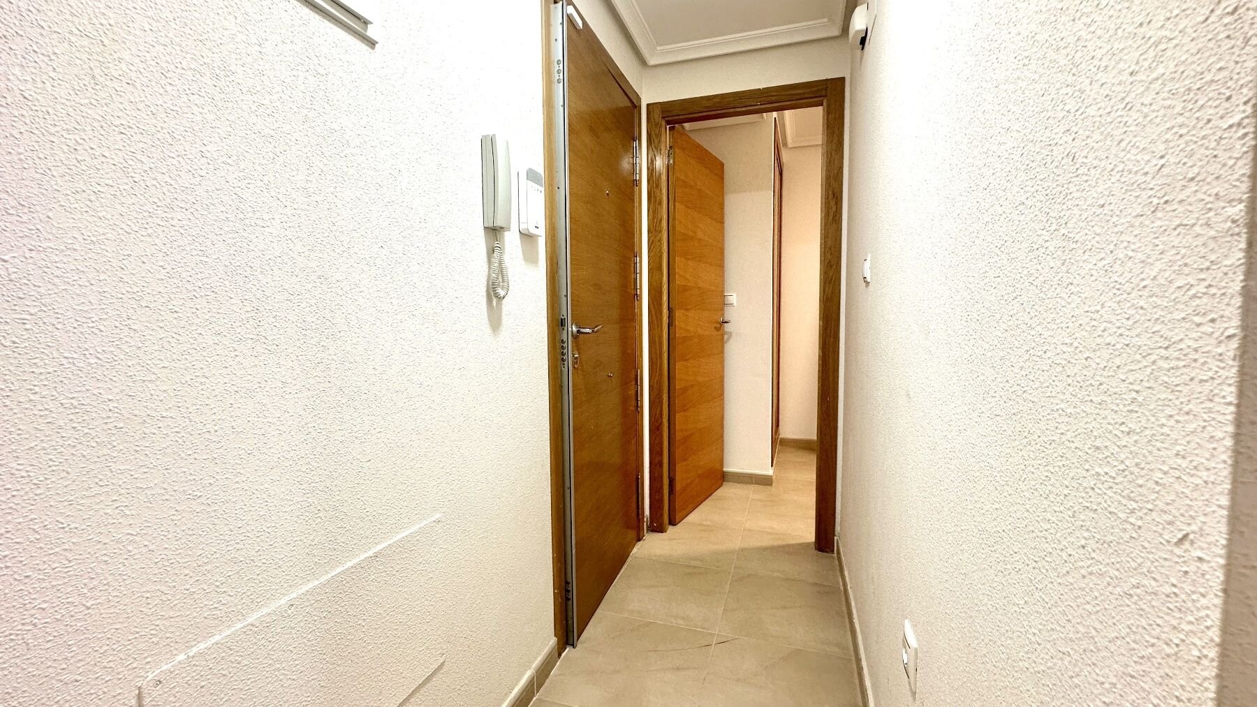 3-Bedroom Apartment in Acequion, Torrevieja - Image 2