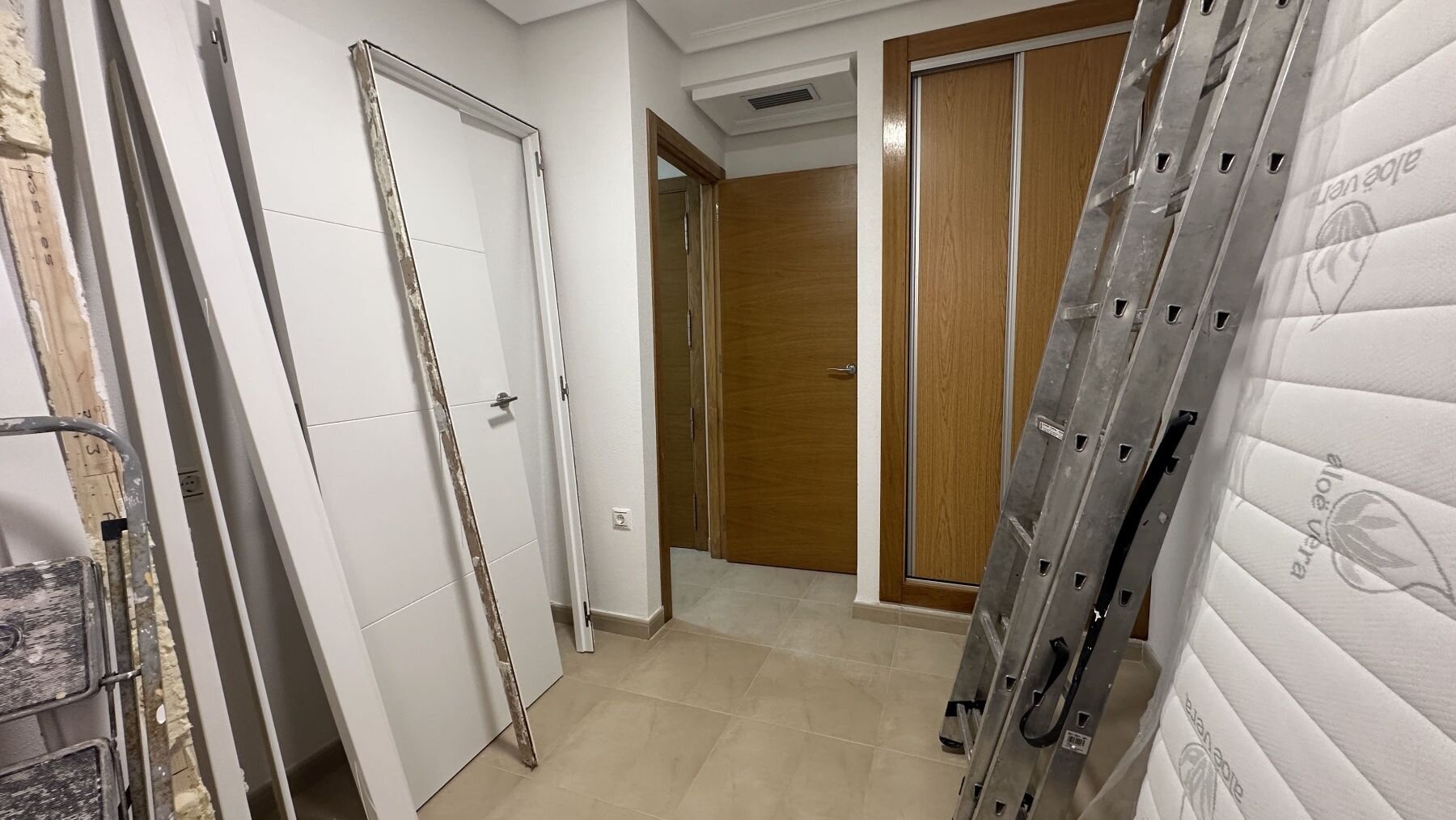3-Bedroom Apartment in Acequion, Torrevieja - Image 32