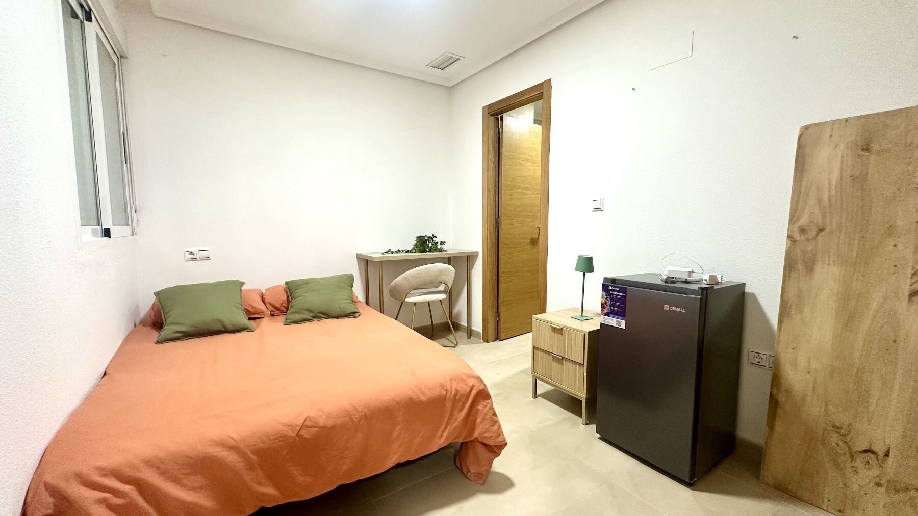 3-Bedroom Apartment in Acequion, Torrevieja - Image 9