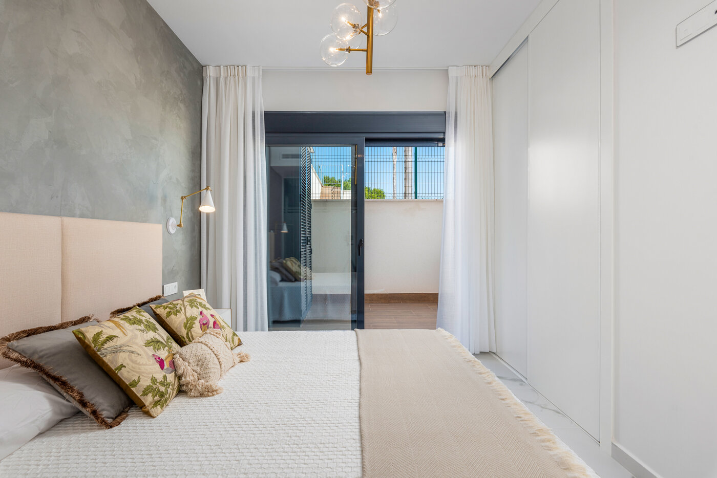 3-Bedroom Bungalow in San Miguel de Salinas - Image 17