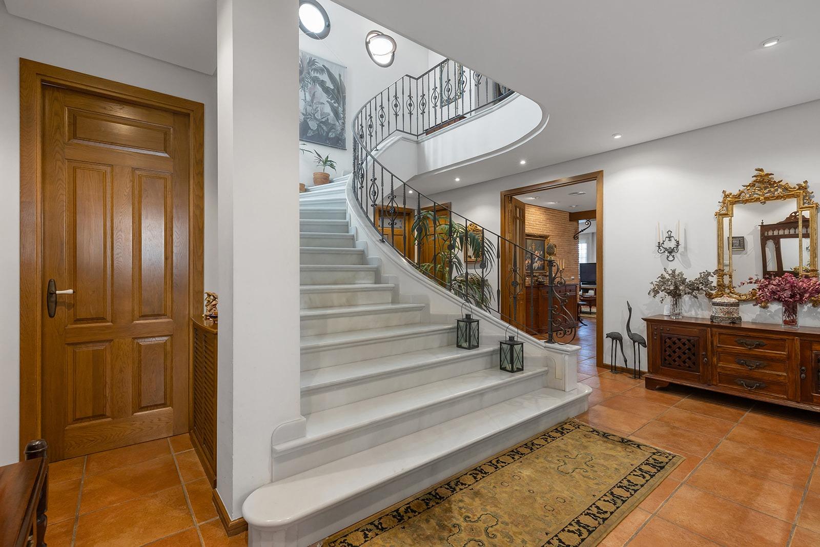 7-Bedroom Villa in La Veleta, Torrevieja - Image 18
