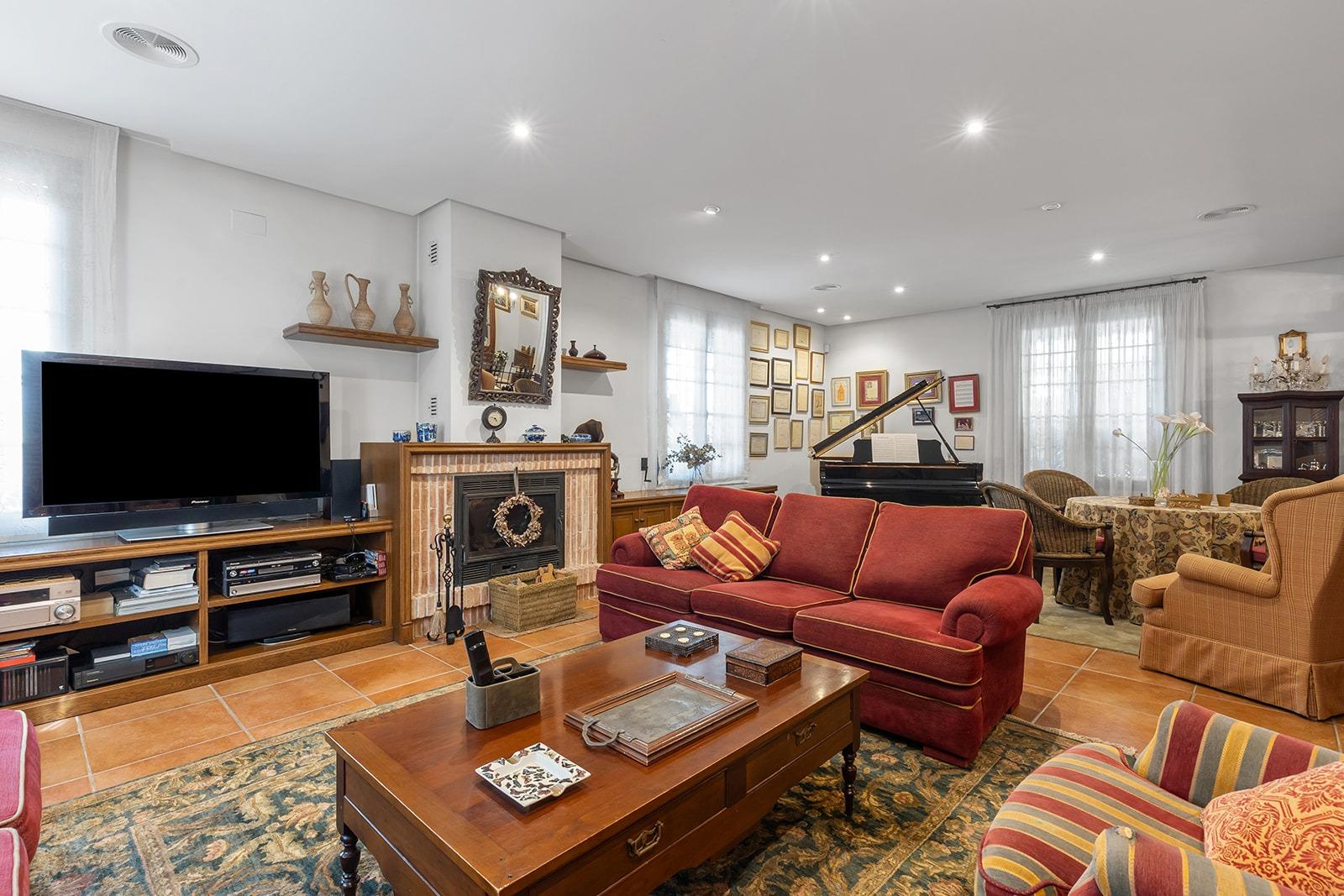 7-Bedroom Villa in La Veleta, Torrevieja - Image 27