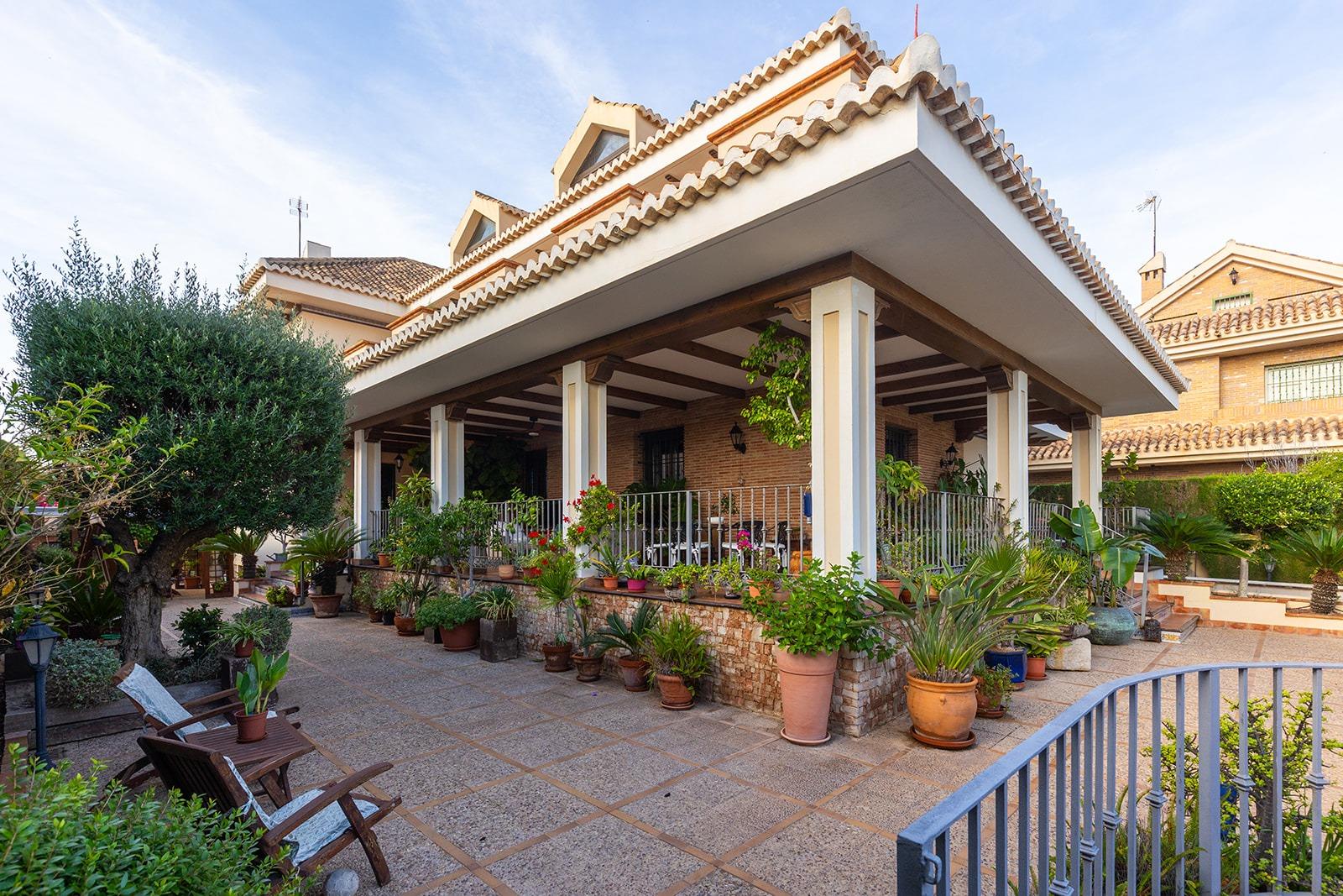 7-Bedroom Villa in La Veleta, Torrevieja - Image 6