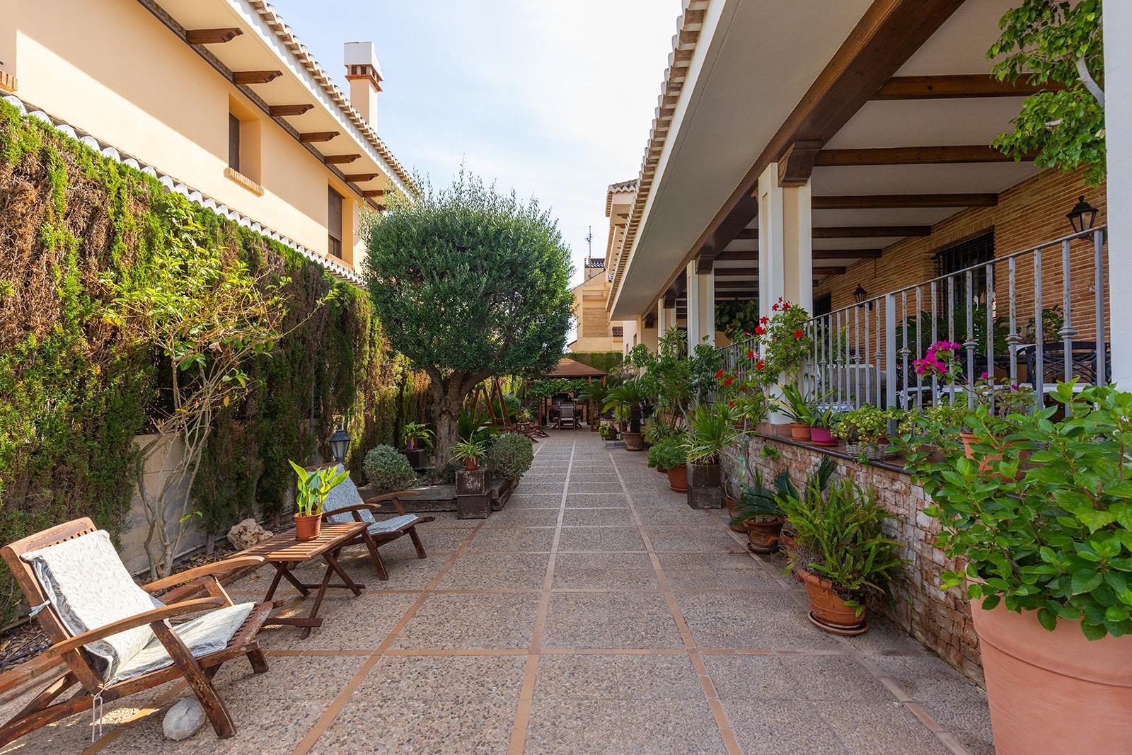 7-Bedroom Villa in La Veleta, Torrevieja - Image 7