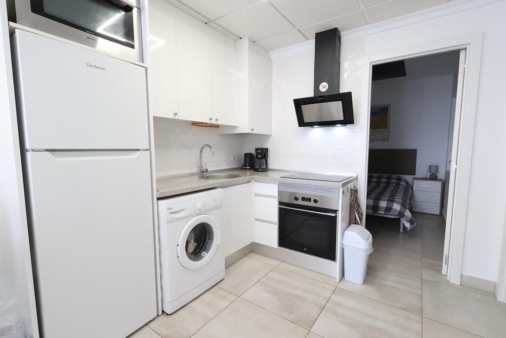 3-Bedroom Bungalow in El Limonar, Torrevieja - Image 2