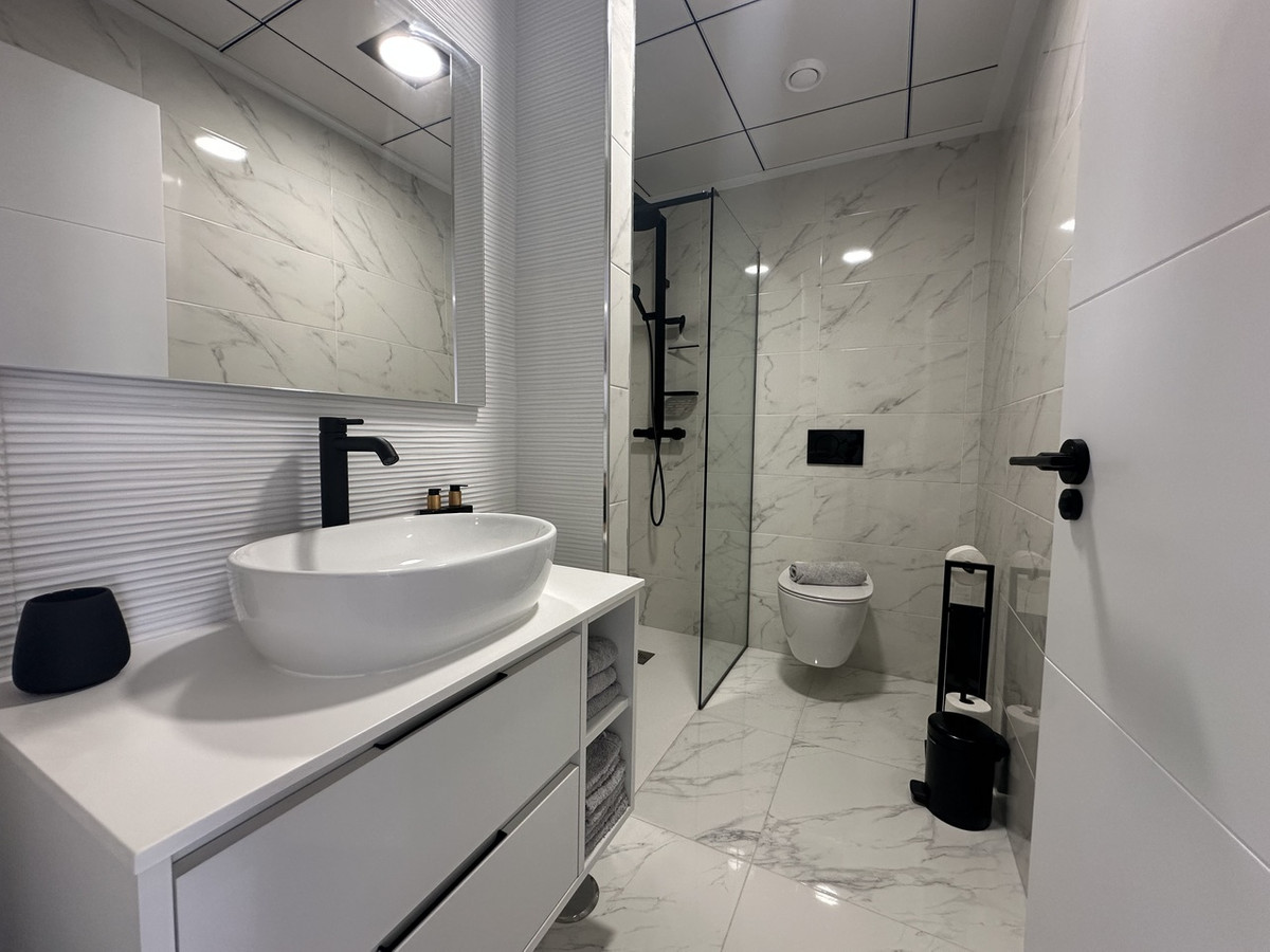 Benedenwoning met 3 Slaapkamers in Punta Prima, Orihuela ... - Image 17