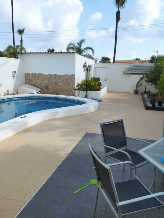 2-Zimmer Villa in Cabo Roig, Orihuela Costa - Image 12
