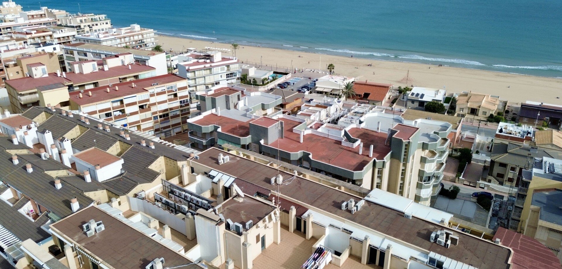 2-Bedroom Apartment in Guardamar del Segura - Image 11
