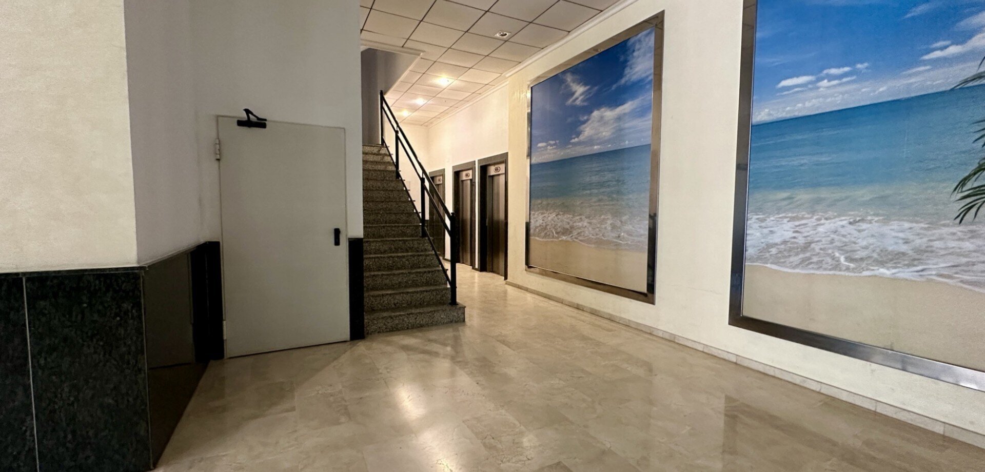 2-Bedroom Apartment in Guardamar del Segura - Image 33