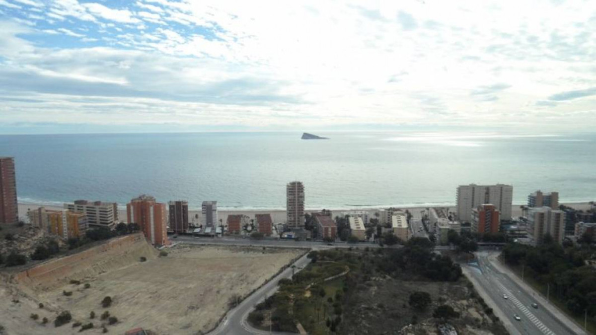 1-Bedroom Middle Floor Apartment in  Benidorm | Sunny Cas... - Image 1
