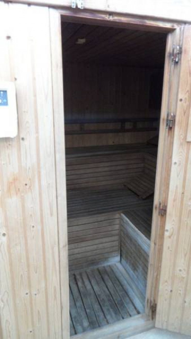 1-Bedroom Middle Floor Apartment in  Benidorm | Sunny Cas... - Image 11