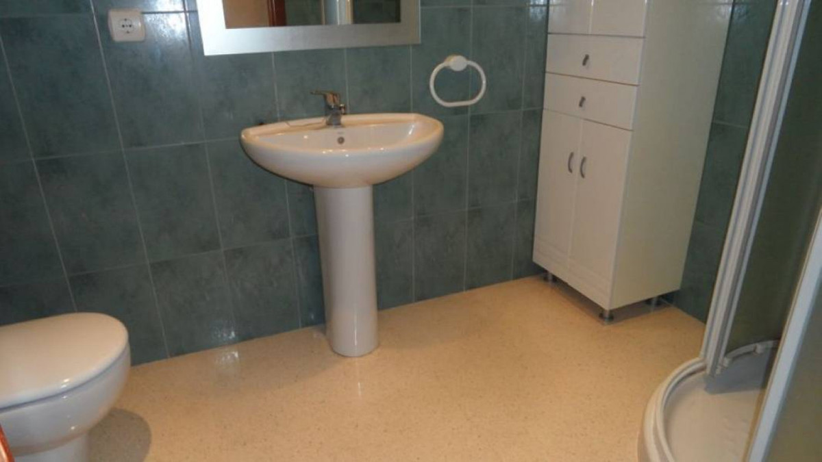 1-Bedroom Middle Floor Apartment in  Benidorm | Sunny Cas... - Image 8