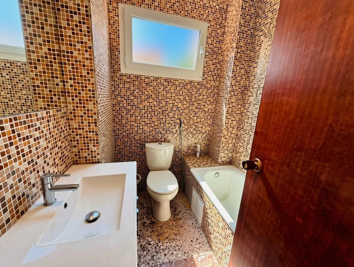 4-Bedroom Apartment in San Pedro del Pinatar - Image 25