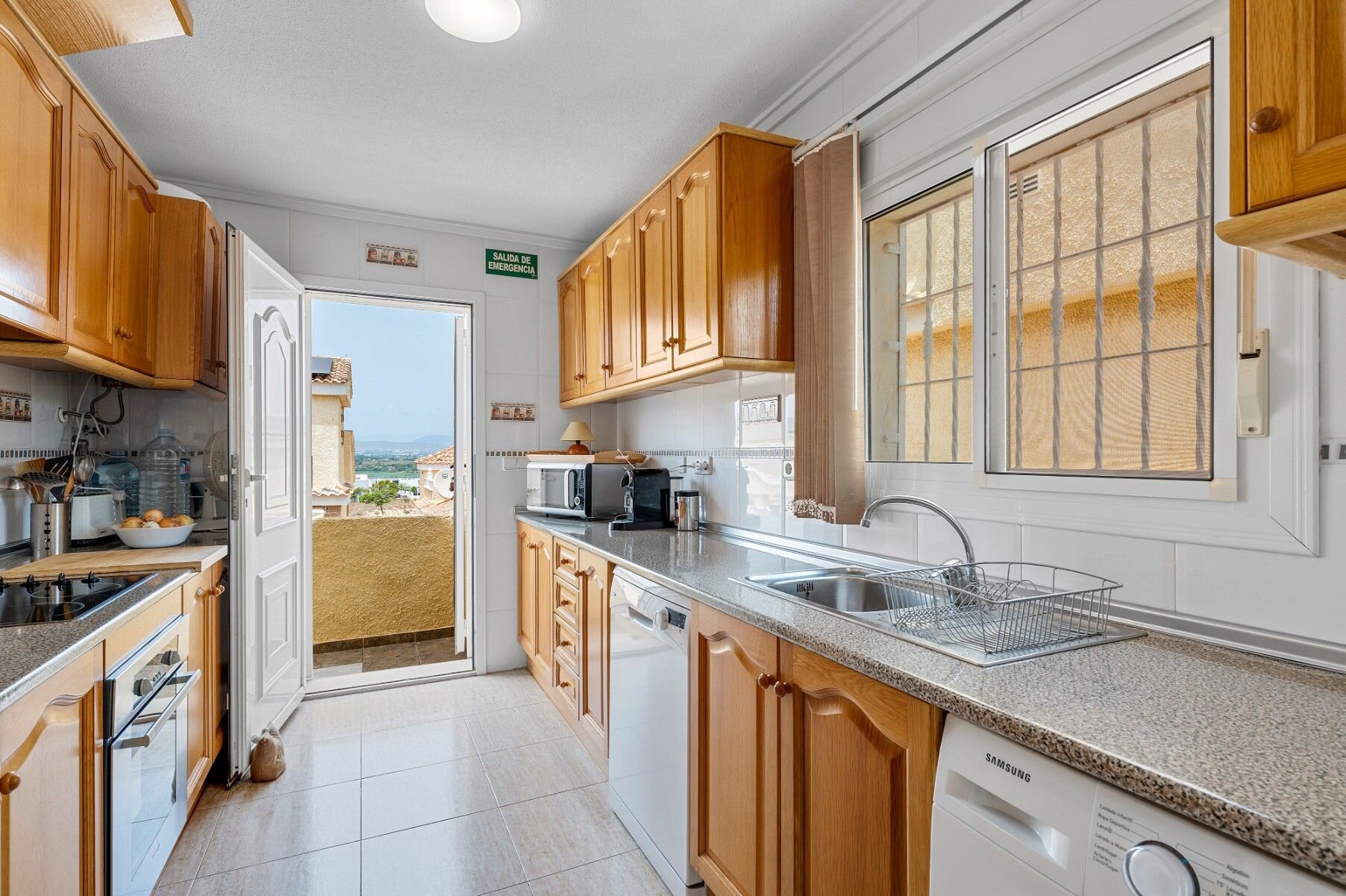 Villa met 3 Slaapkamers in Santa Pola - Image 9
