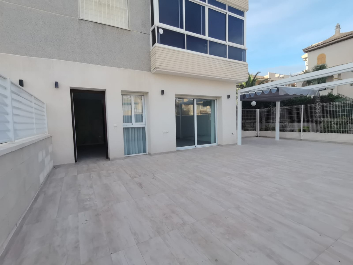 3-Bedroom Ground Floor Apartment in  Torrevieja | Sunny C... - Image 13