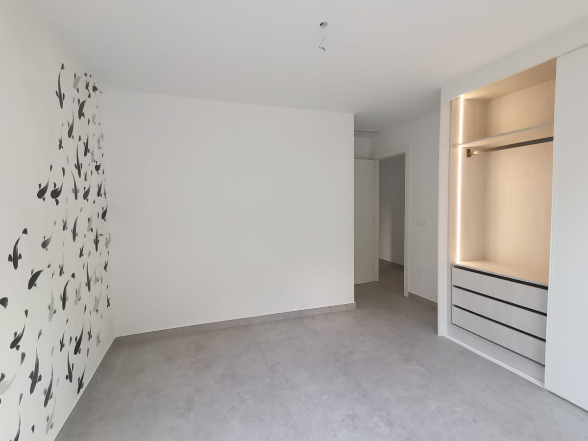 3-Bedroom Ground Floor Apartment in  Torrevieja | Sunny C... - Image 8