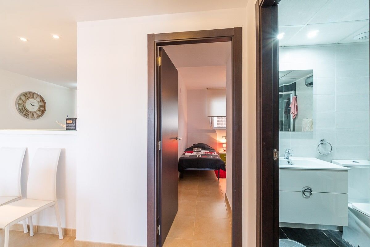 2-Bedroom Apartment in Villamartín-las Filipinas, Orihuela Costa - Image 20