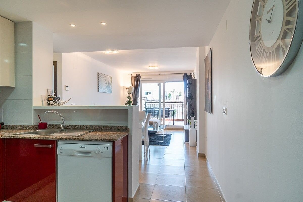 2-Bedroom Apartment in Villamartín-las Filipinas, Orihuela Costa - Image 3