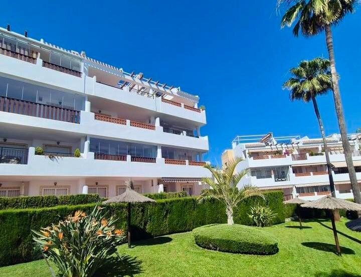 2-Bedroom Apartment in Villamartín-las Filipinas, Orihuela Costa - Image 39