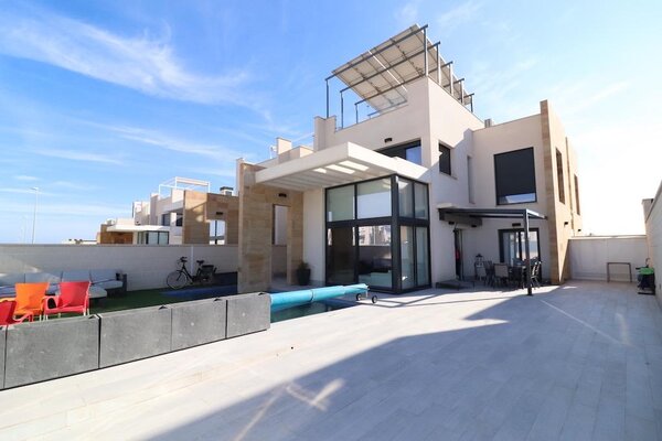 Villa de 3 Chambres à Lomas de Cabo Roig, Orihuela Costa