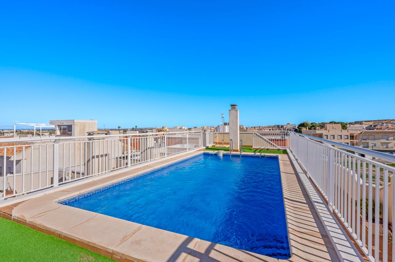 2-Bedroom Apartment in Pueblo 3, Algorfa - Image 28