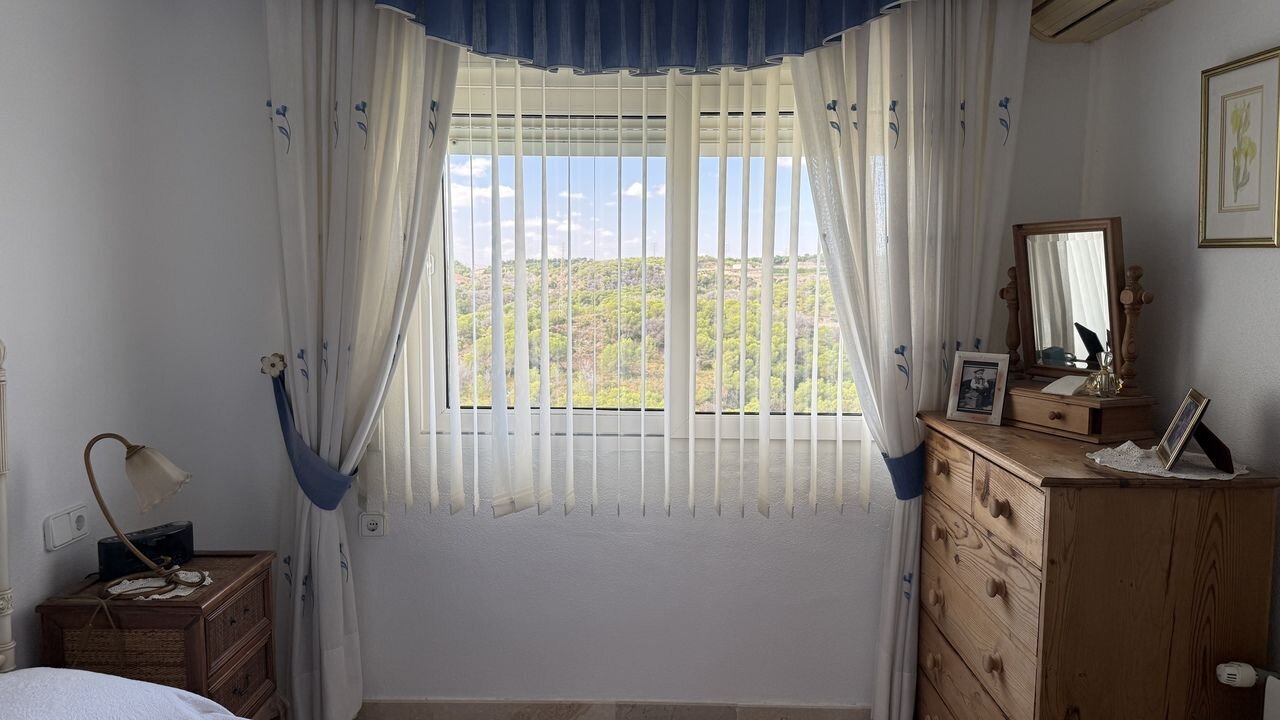 5-Bedroom Villa in Villamartín-las Filipinas, Orihuela Costa - Image 30