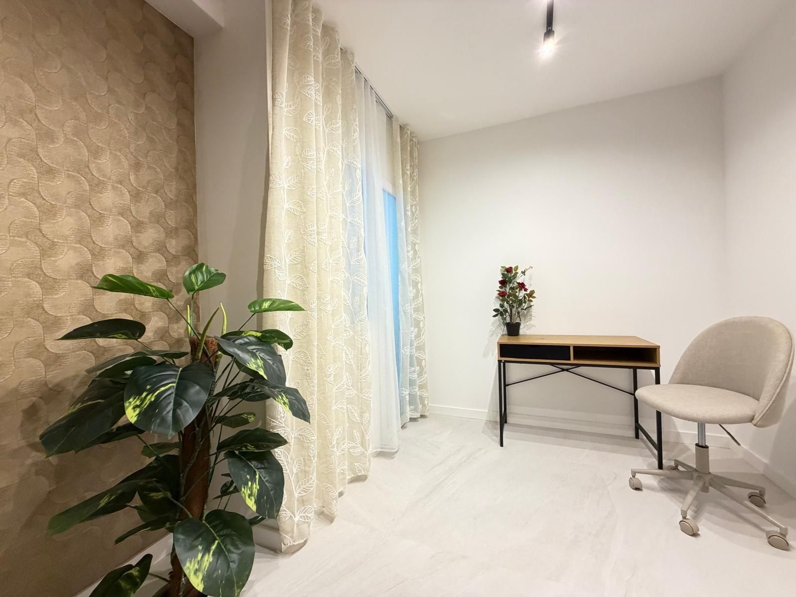 4-Bedroom Apartment in Playa del Cura, Torrevieja - Image 37