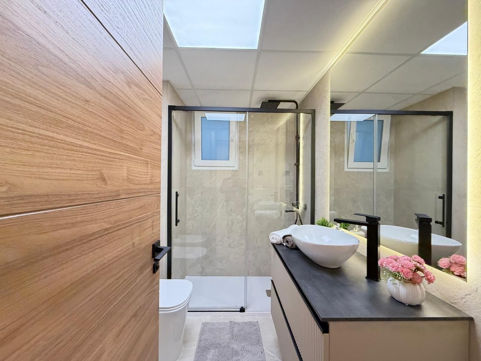 4-Bedroom Apartment in Playa del Cura, Torrevieja - Image 43