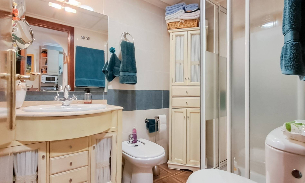 2-Bedroom Ground Floor Apartment in Torrevieja | Sunny C... - Image 11