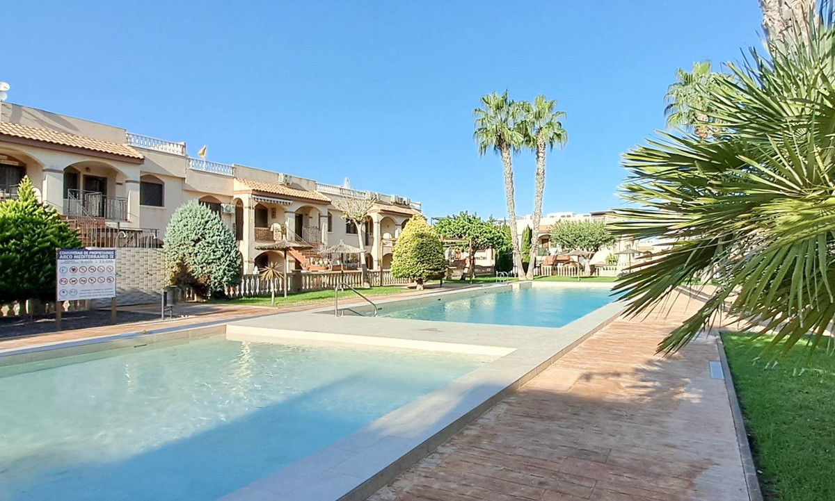 2-Bedroom Ground Floor Apartment in Torrevieja | Sunny C... - Image 5