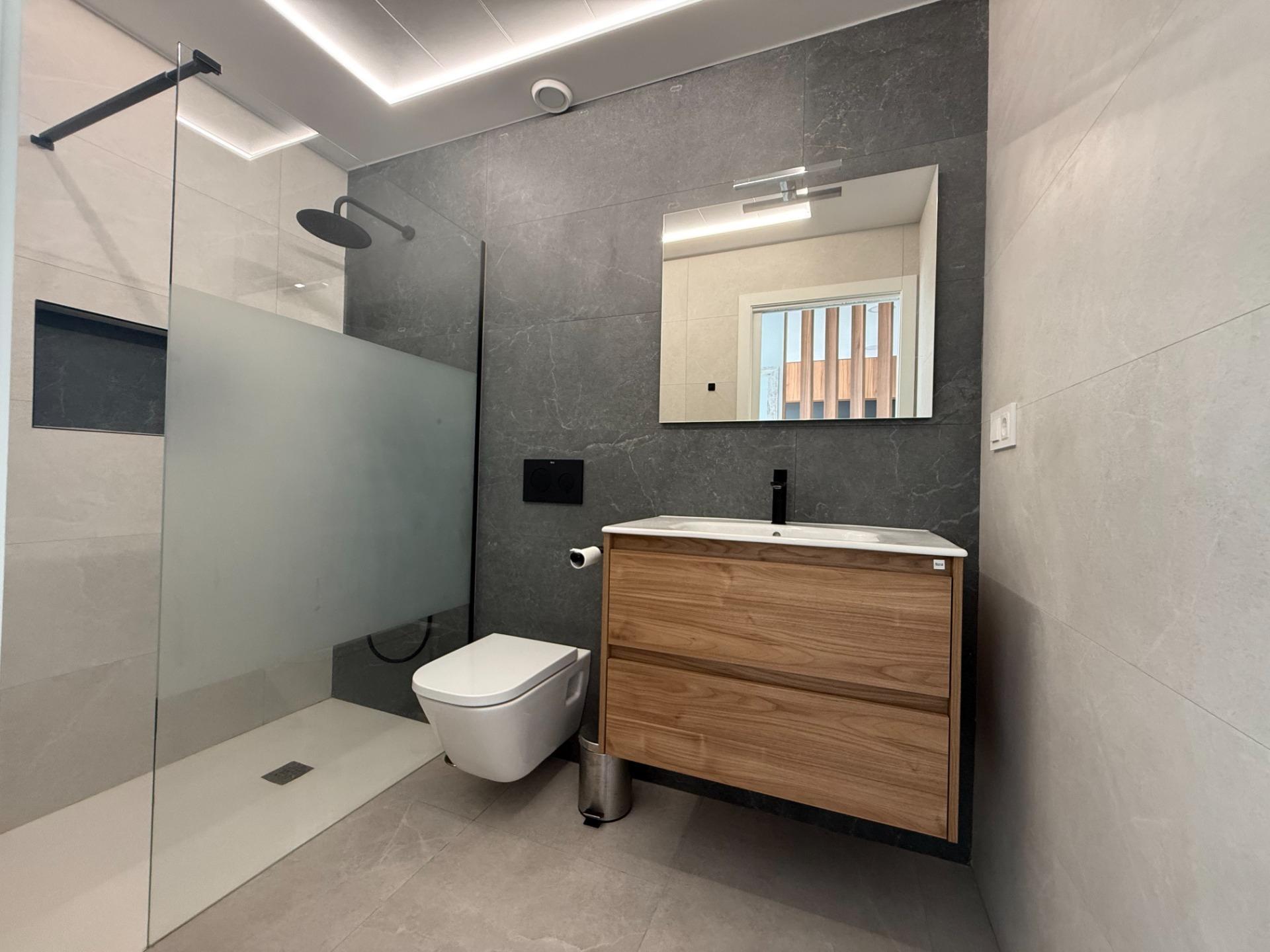 2-Bedroom Villa in Balsicas, Torre - Pacheco - Image 30