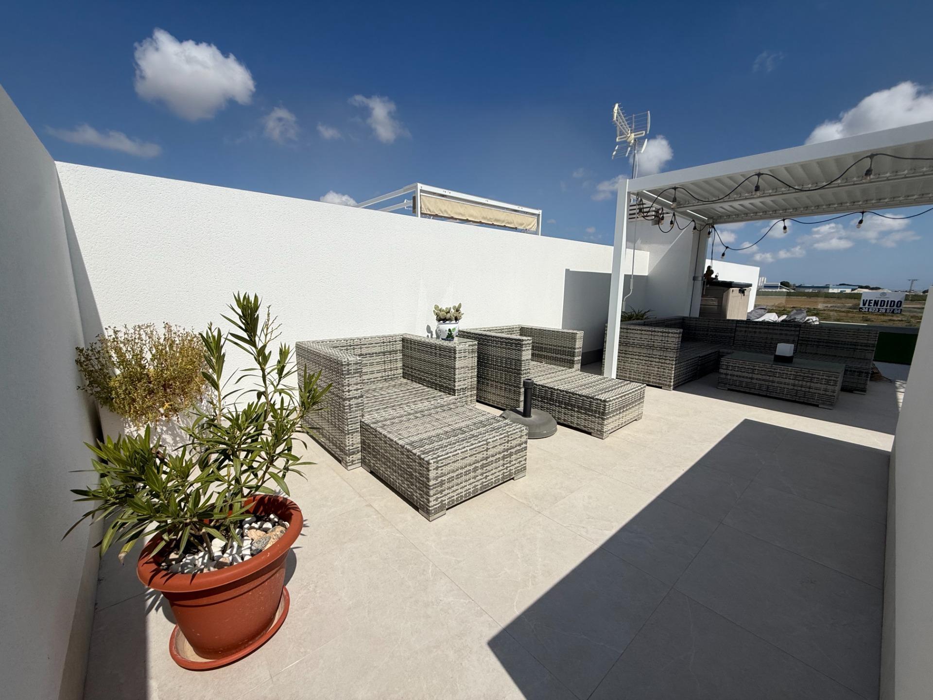2-Bedroom Villa in Balsicas, Torre - Pacheco - Image 37