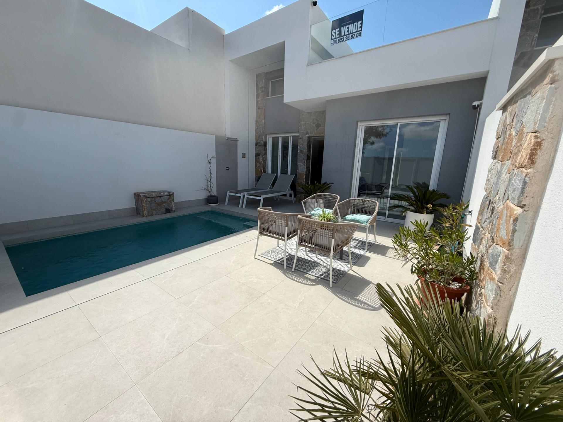2-Bedroom Villa in Balsicas, Torre - Pacheco - Image 6