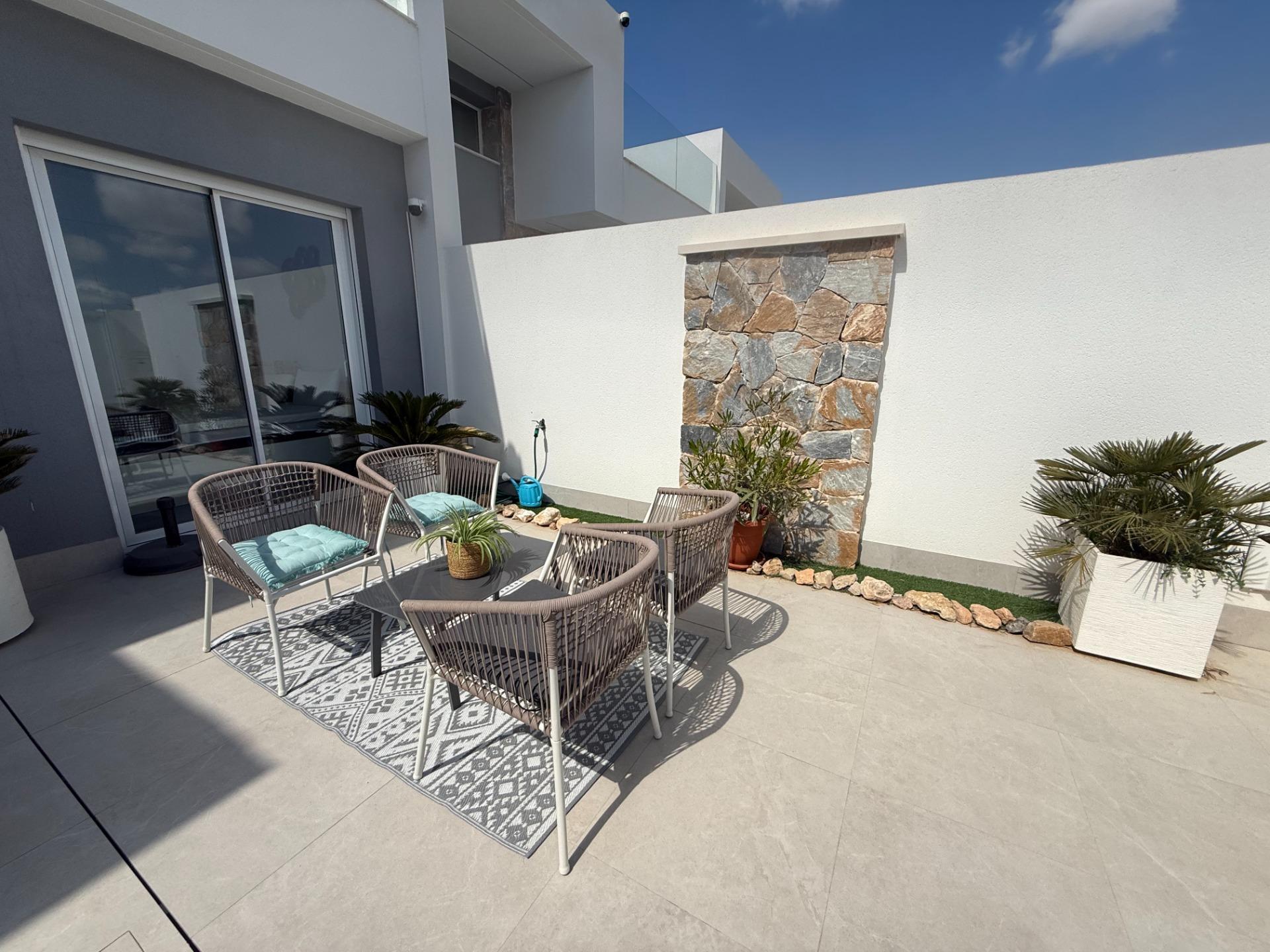 2-Bedroom Villa in Balsicas, Torre - Pacheco - Image 7