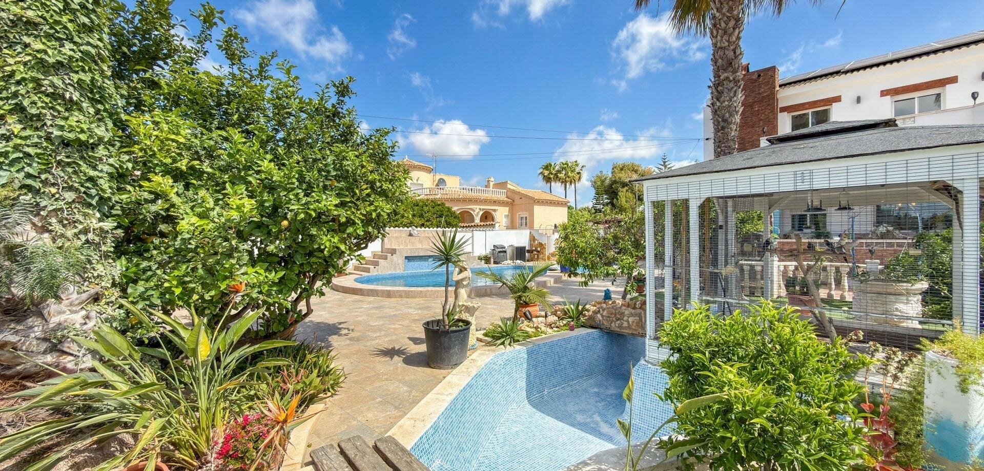 7-Bedroom Villa in Rojales - Image 18