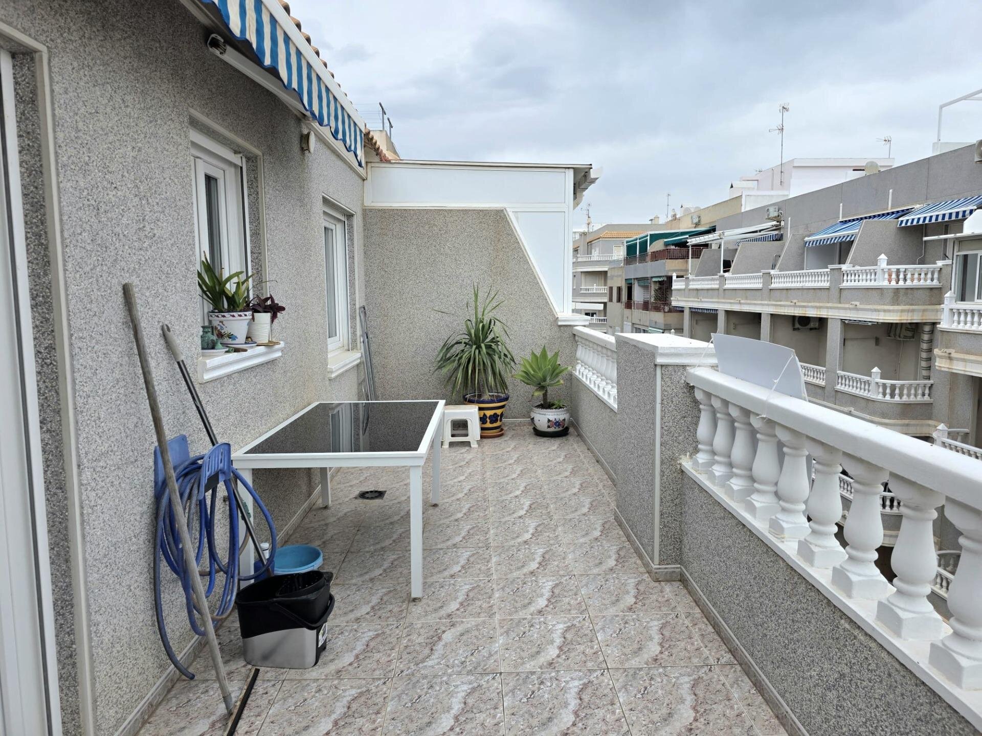 3-Bedroom Penthouse in Estacion de Autobuses, Torrevieja - Image 10