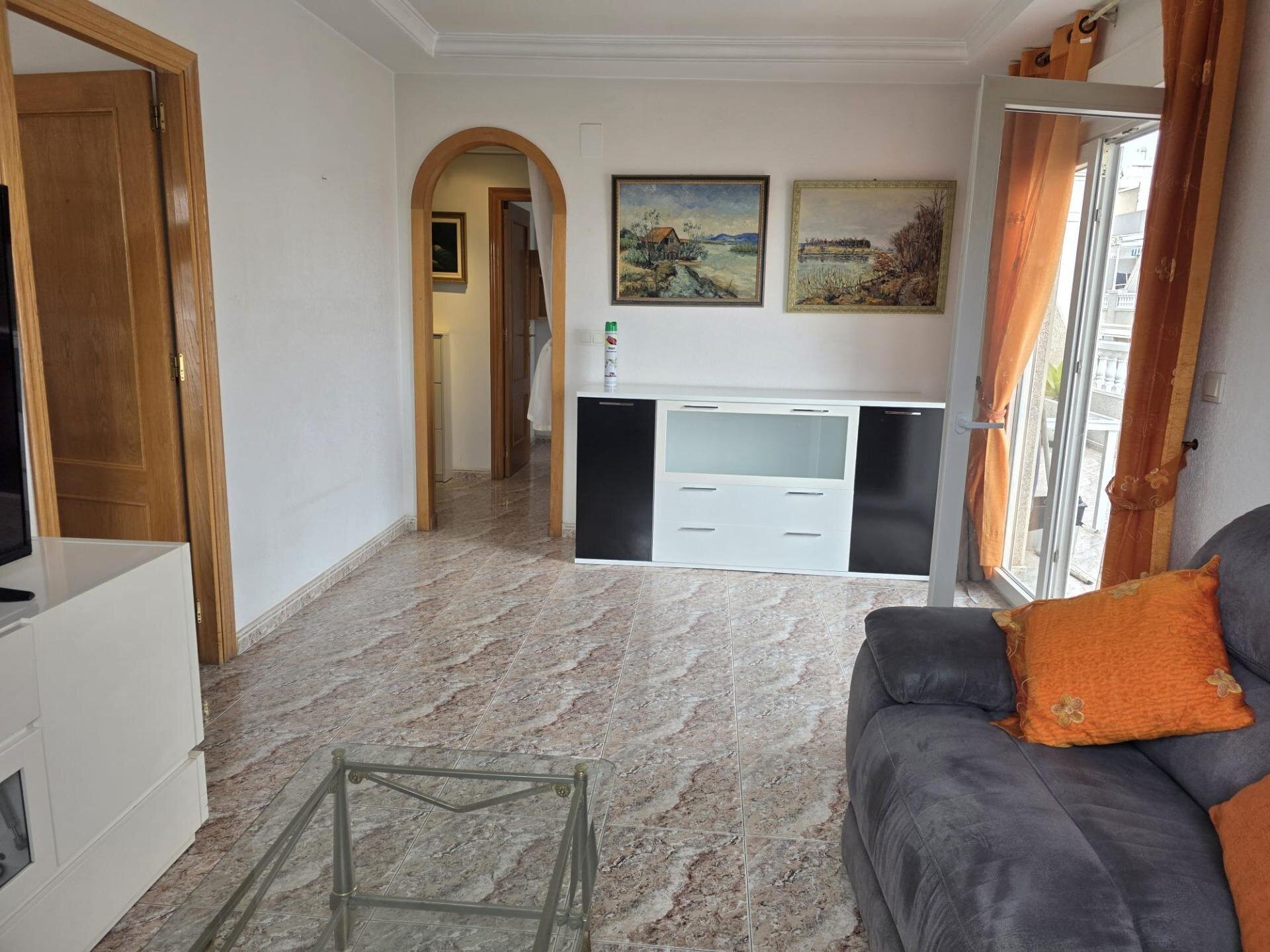 3-Bedroom Penthouse in Estacion de Autobuses, Torrevieja - Image 4