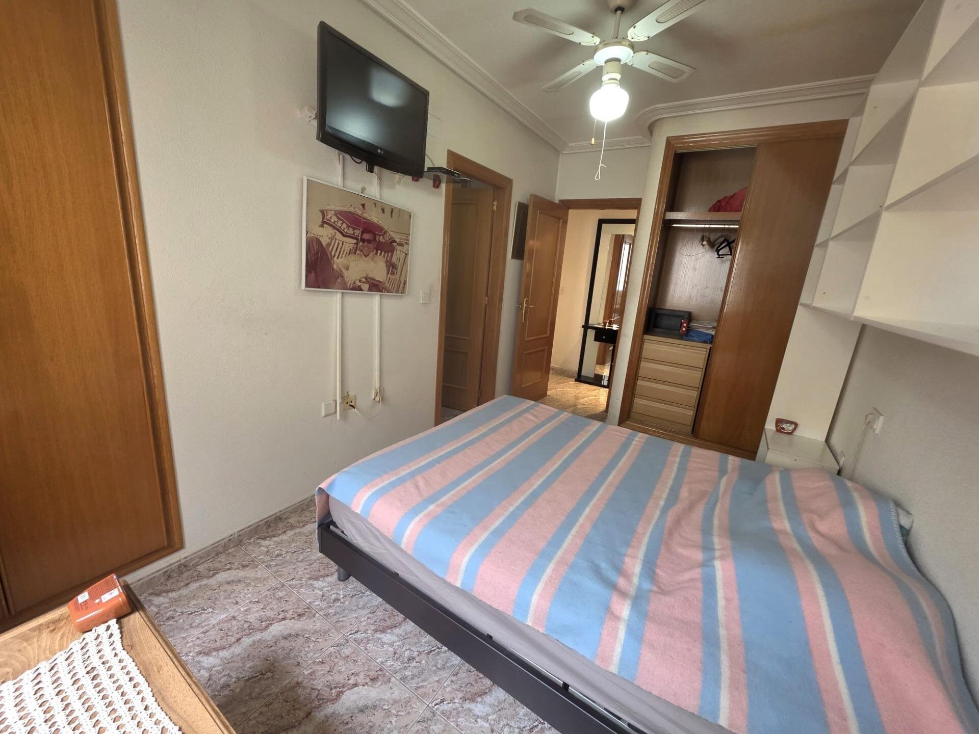 3-Bedroom Penthouse in Estacion de Autobuses, Torrevieja - Image 5