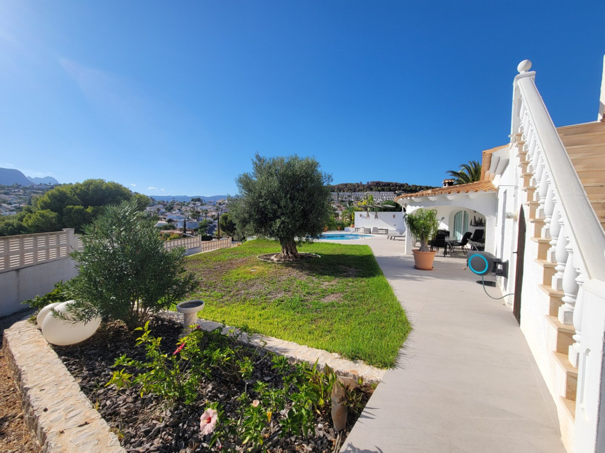 3-Bedroom Detached House in  Calpe | Sunny Casas - Costa ... - Image 11