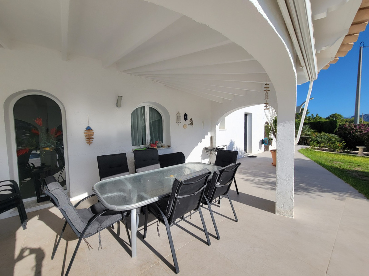 3-Bedroom Detached House in  Calpe | Sunny Casas - Costa ... - Image 15