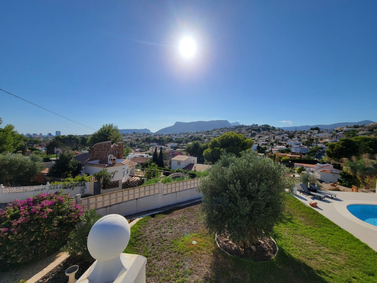 3-Bedroom Detached House in  Calpe | Sunny Casas - Costa ... - Image 18