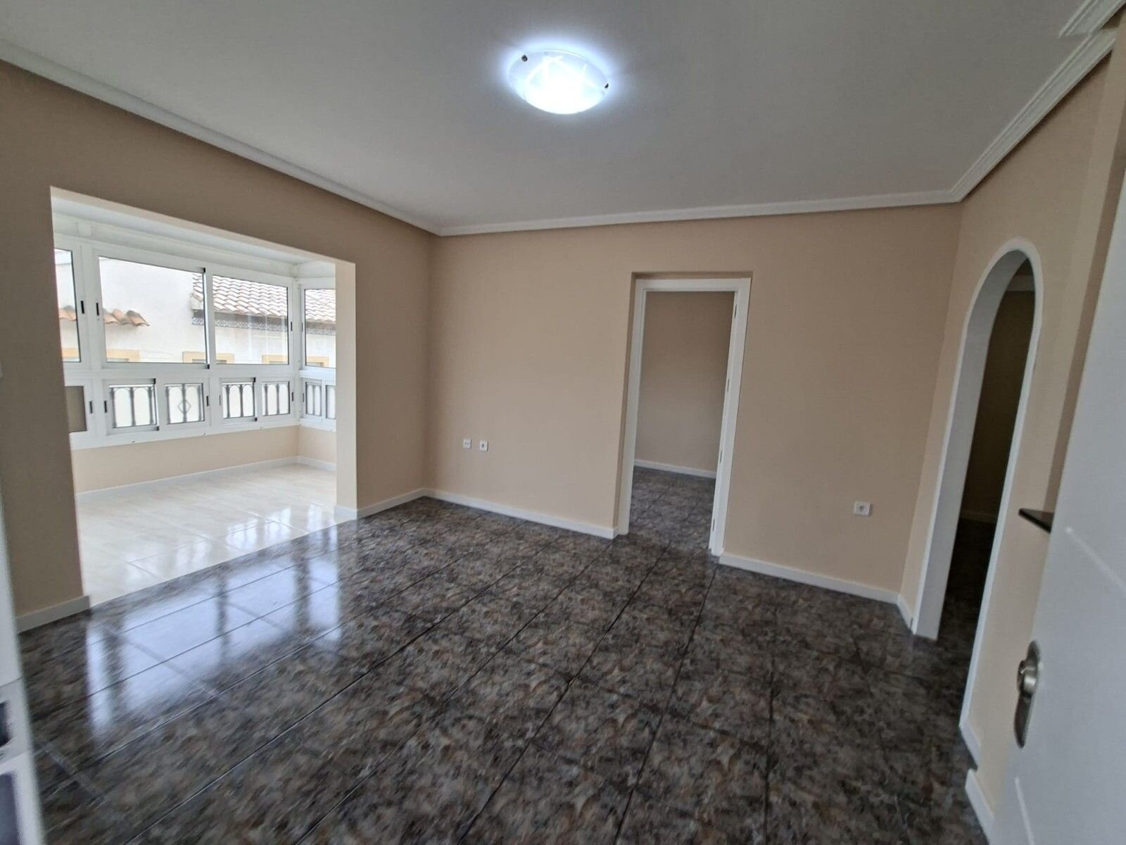 Bungalow met 2 Slaapkamers in Punta Prima, Orihuela Costa - Image 10
