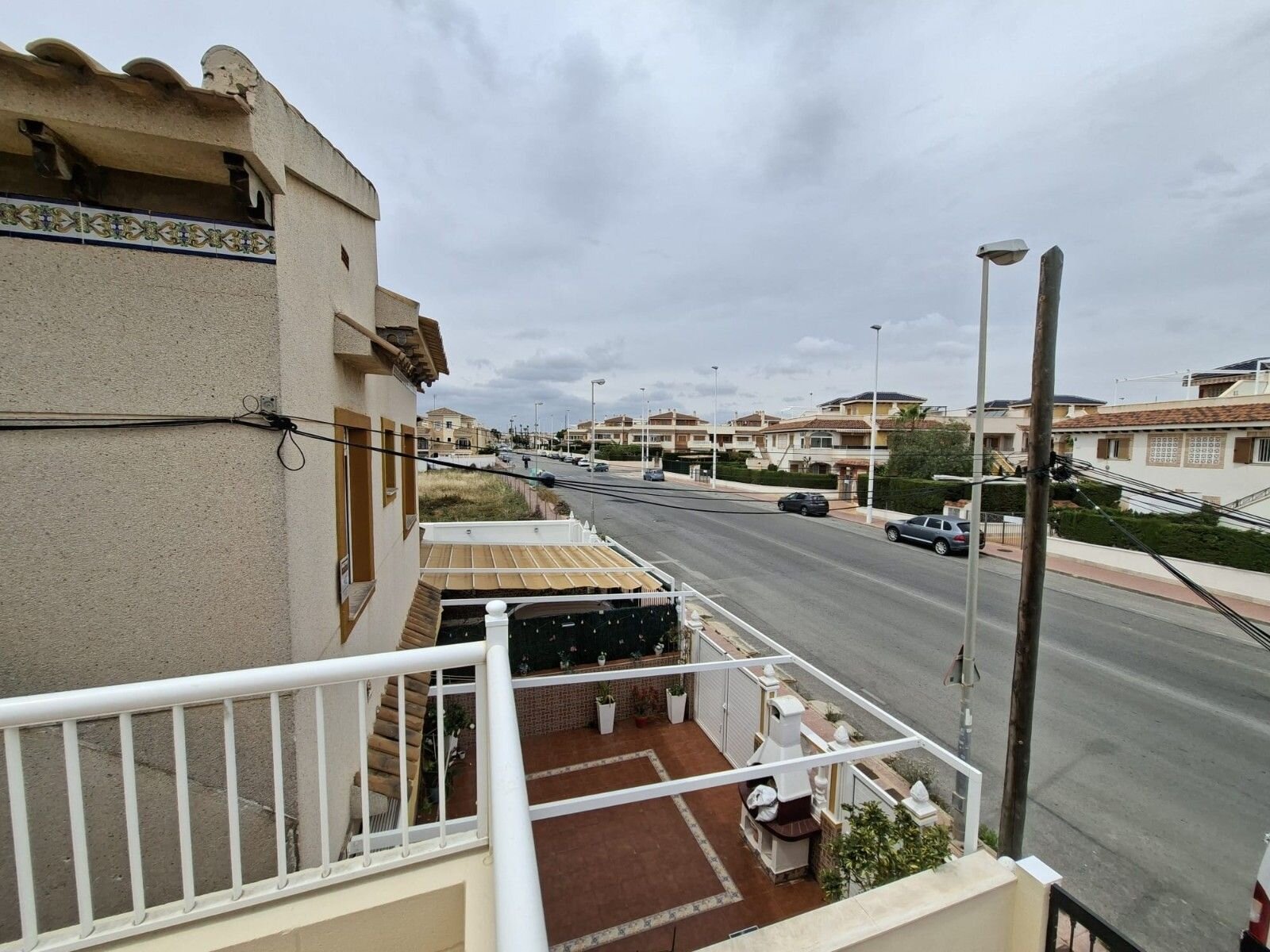 Bungalow met 2 Slaapkamers in Punta Prima, Orihuela Costa - Image 21