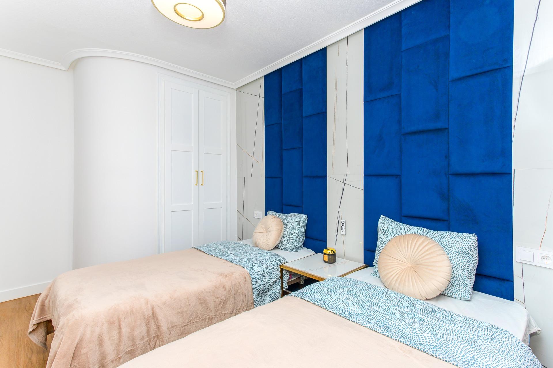 2-Bedroom Apartment in Centro, Torrevieja - Image 12