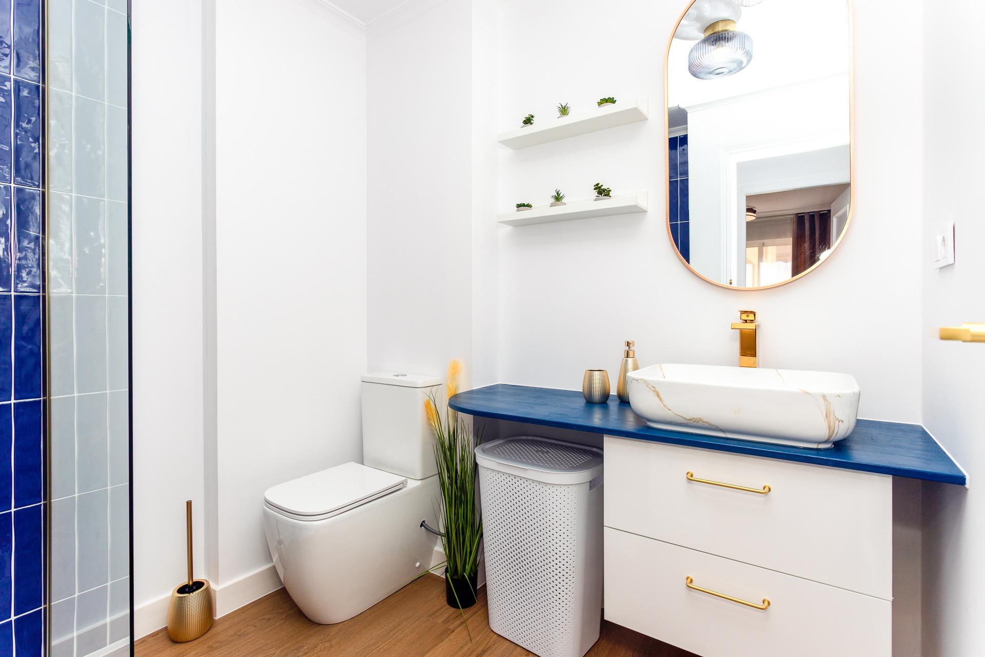 2-Bedroom Apartment in Centro, Torrevieja - Image 15