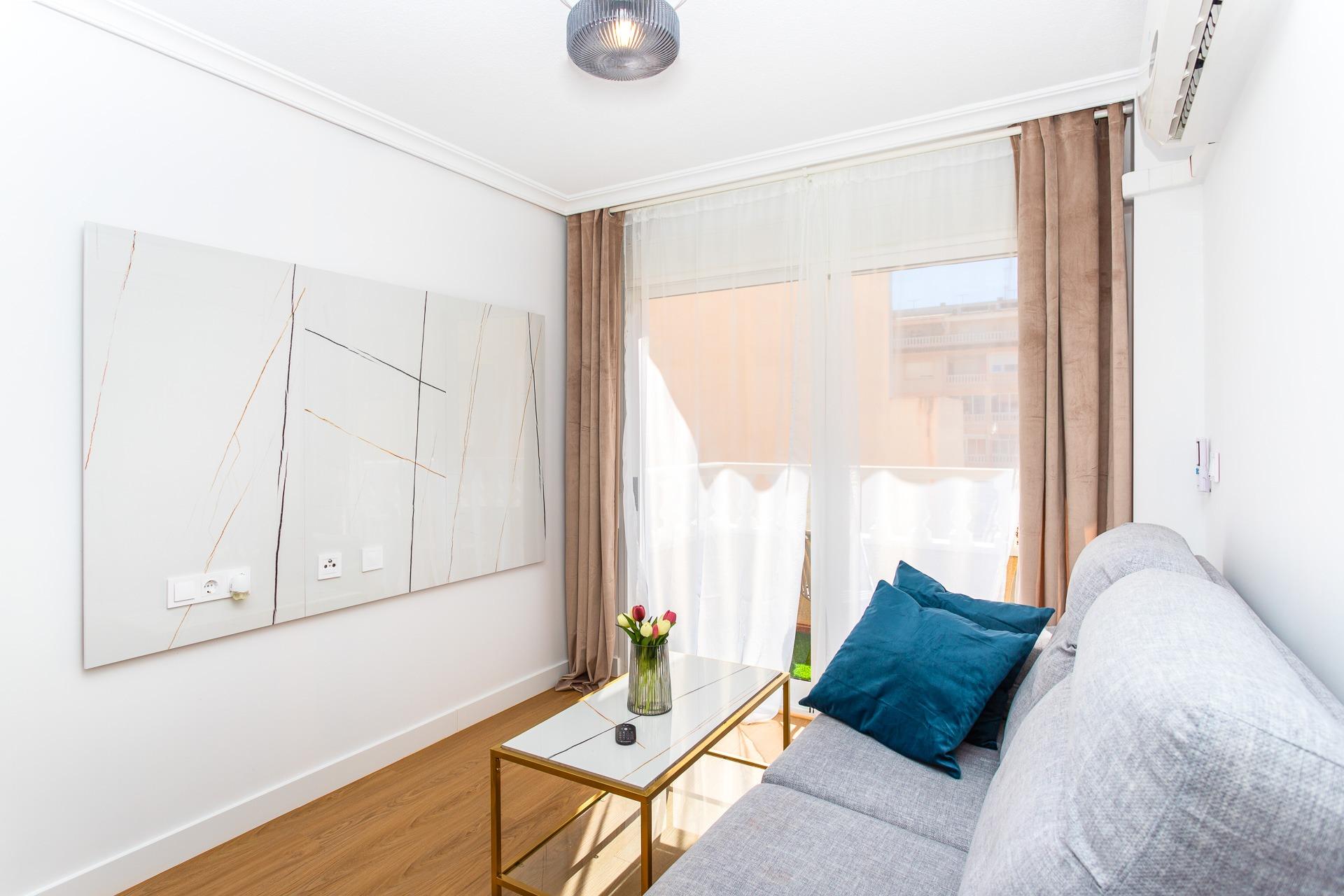 2-Bedroom Apartment in Centro, Torrevieja - Image 6