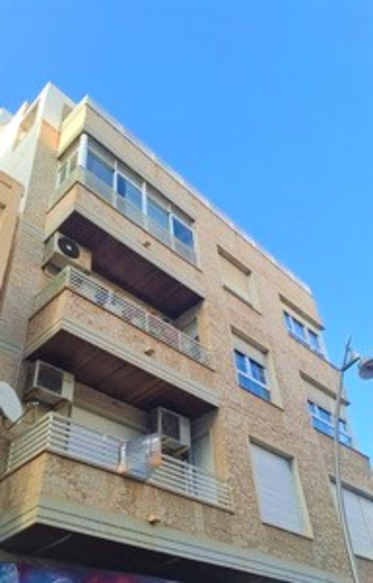 5-Bedroom Apartment in Centro, Torrevieja - Image 1