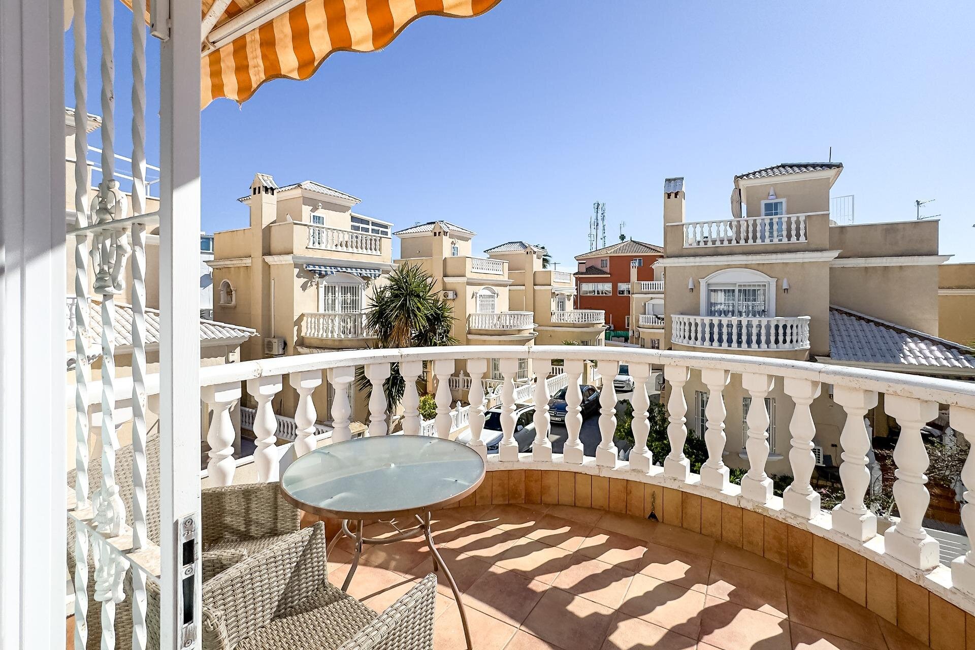 4-Bedroom Villa in La Florida, Orihuela Costa - Image 32