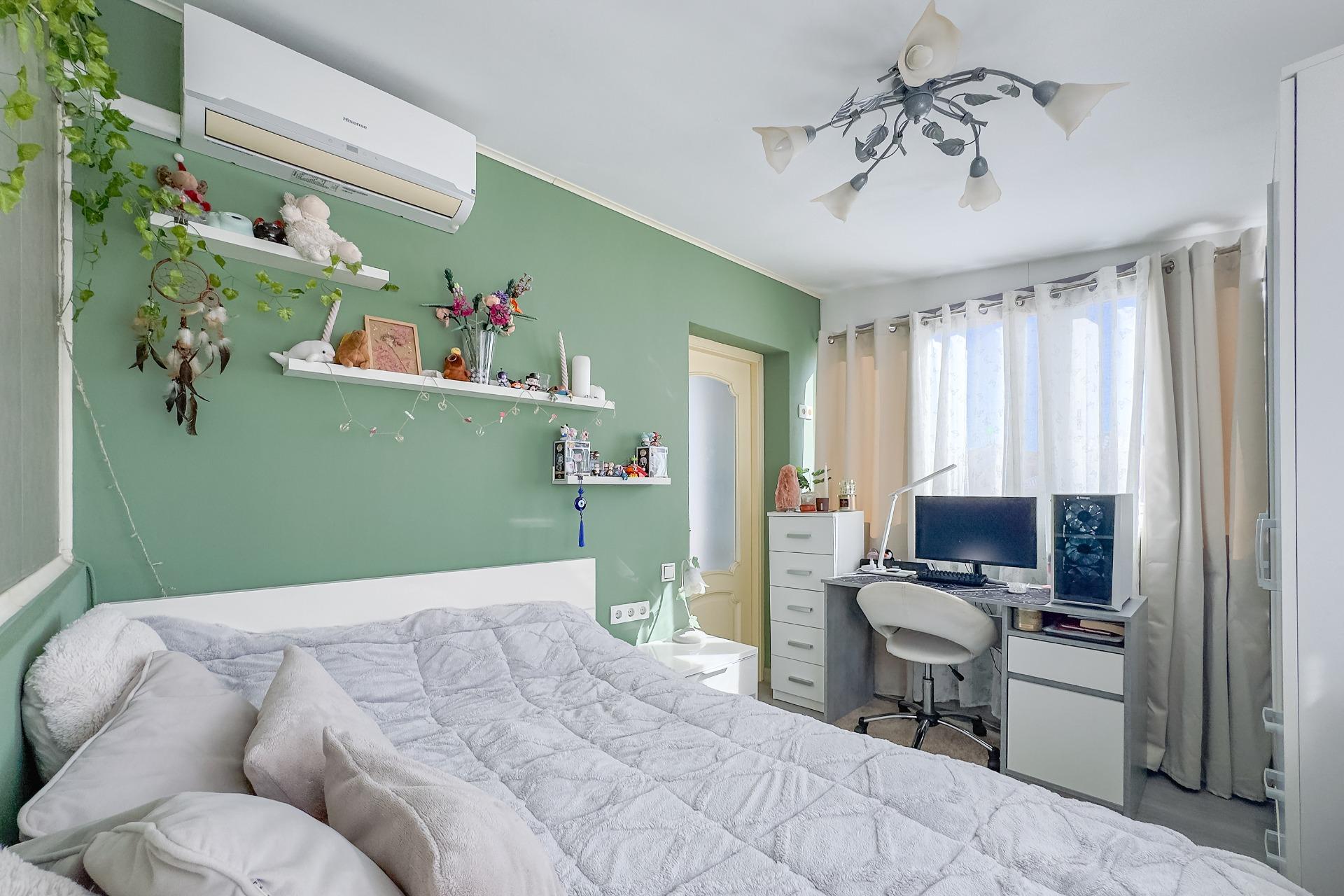 4-Bedroom Villa in La Florida, Orihuela Costa - Image 44